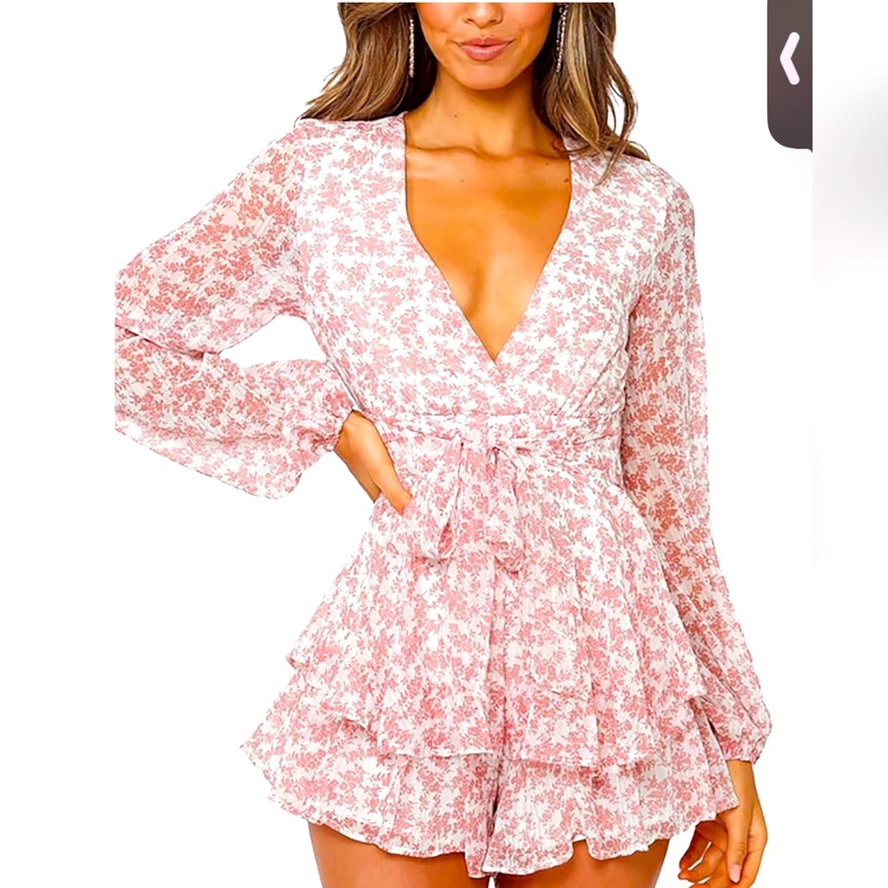 NWOT! Relipop Women’s Floral Long Sleeve Romper, Small